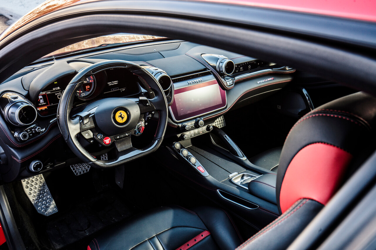Ferrari GTC4Lusso interior